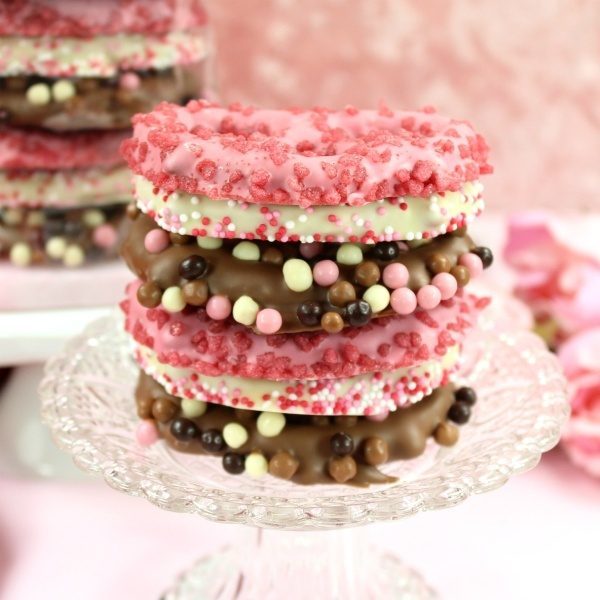 Valentine Gourmet Chocolate Covered Pretzels