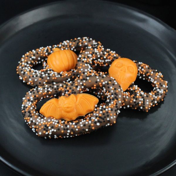 Halloween Chocolate Covered Pretzel
