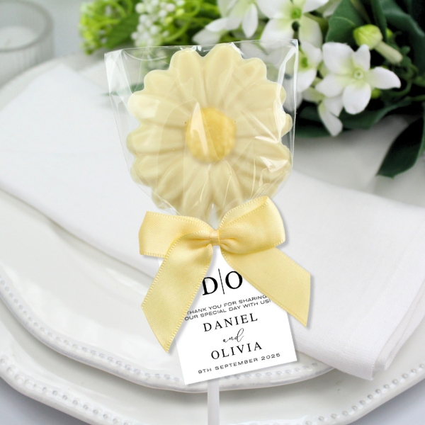 Large Daisy Chocolate Lollipops